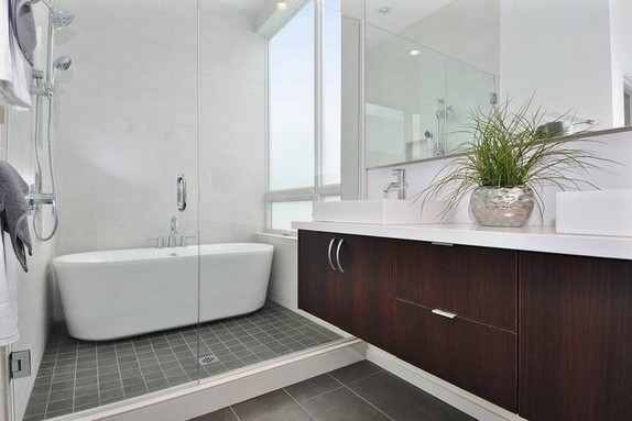 Modern shower bath combination