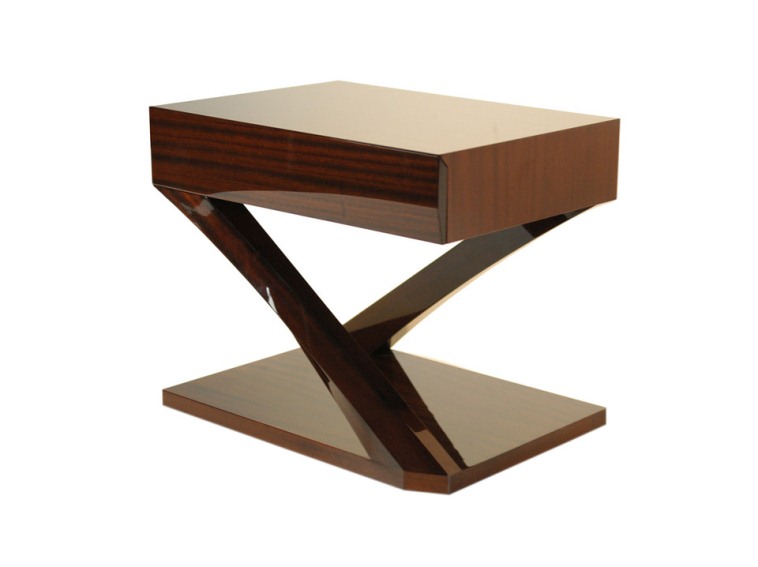 Extraordinary side table 2