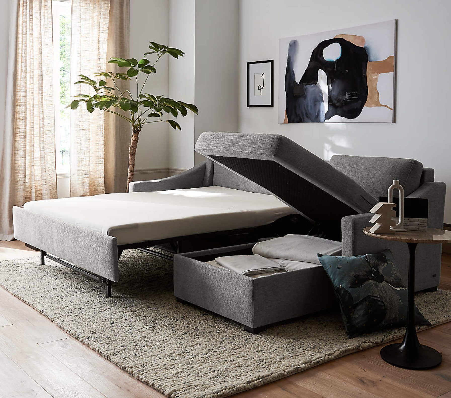 Enjoy the luxury and relaxing
feel of comfort using a sectional sleeper sofa