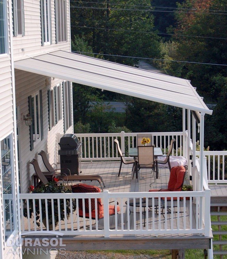 Stay Shaded in Comfort: Choosing the
Right Deck Awning