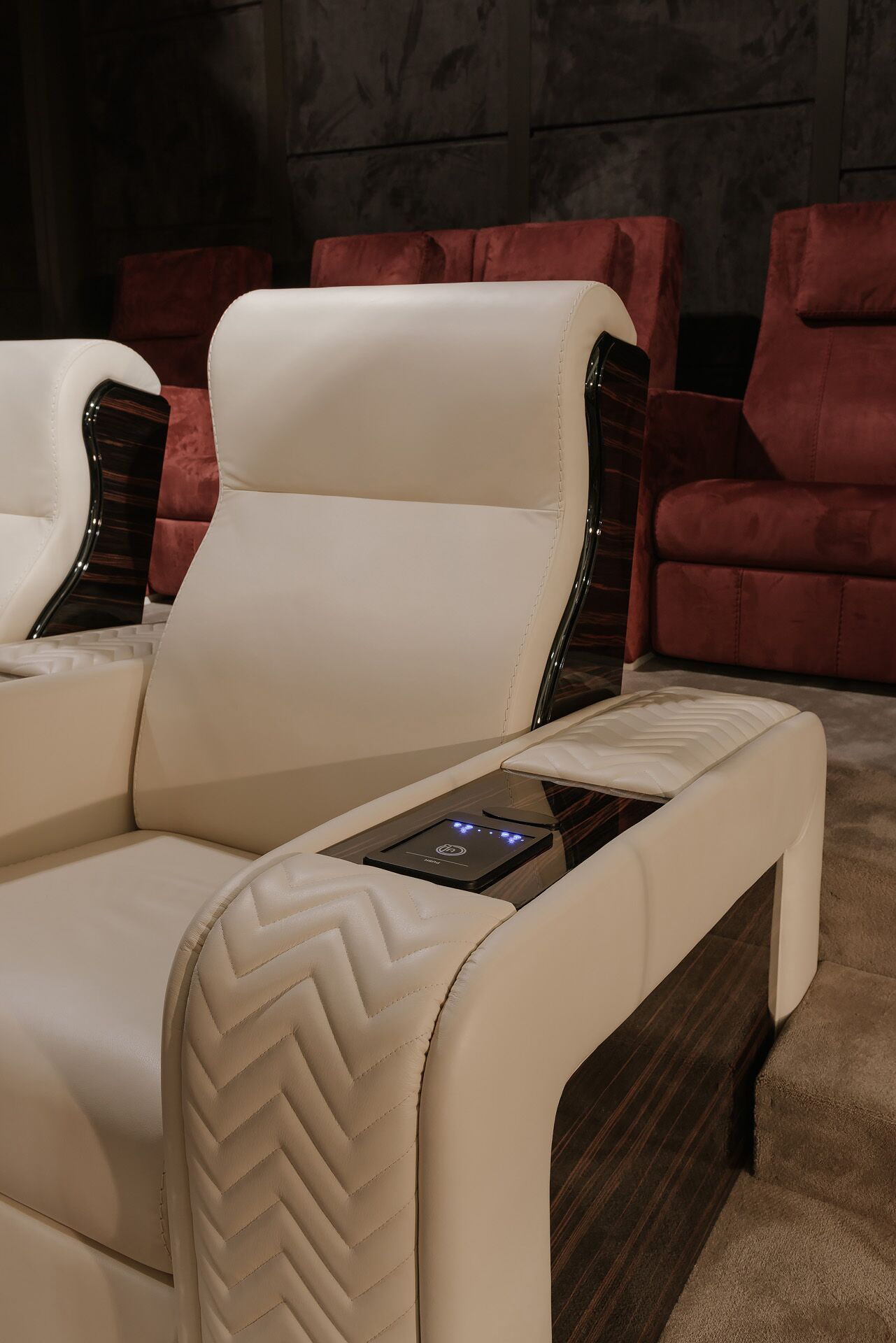 Beautiful Home Theater Recliners in Beautiful Style