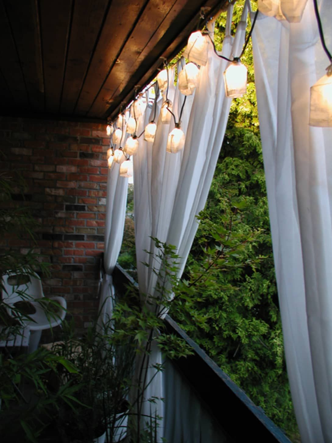 Add Elegance to Your Outdoor Space:
Stylish Outdoor Curtains