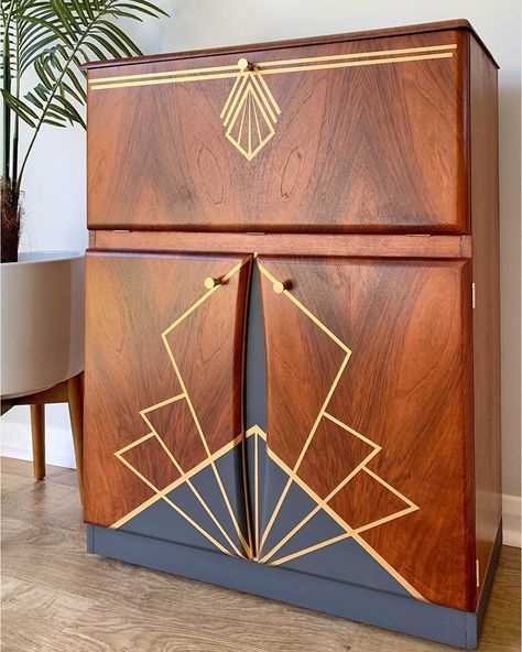 What You Need to Know About
the Secrets of Art Deco Furniture