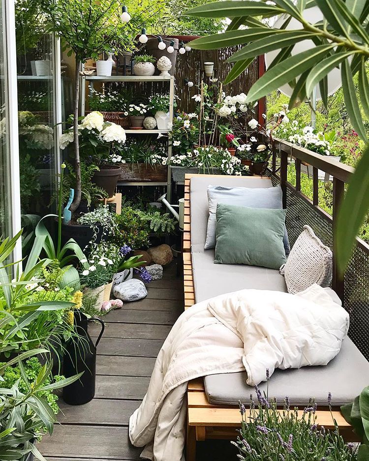 Get to Know Some Balcony Garden Ideas you can make for your Garden