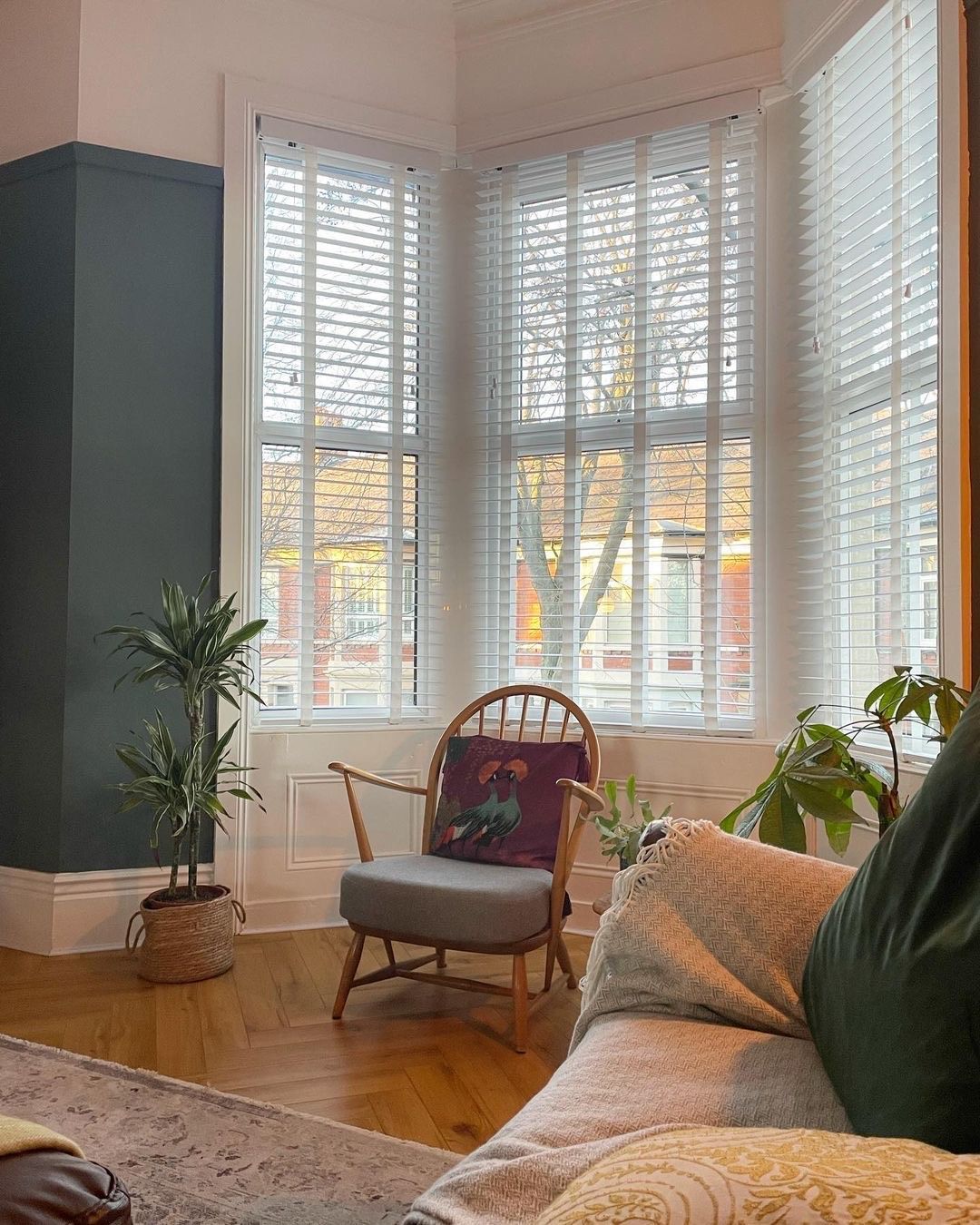 Making your Bay Window with
Bay Window Blinds