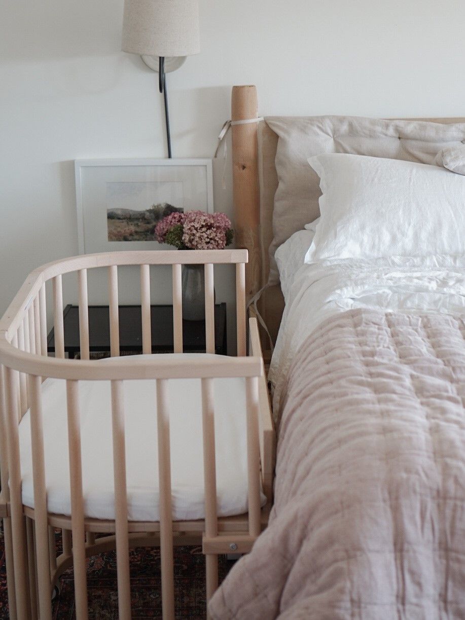 Keeping Your Baby Close to You
in a Comfy Bedside crib