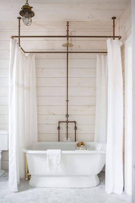 Benefits of classic cast iron bathtub