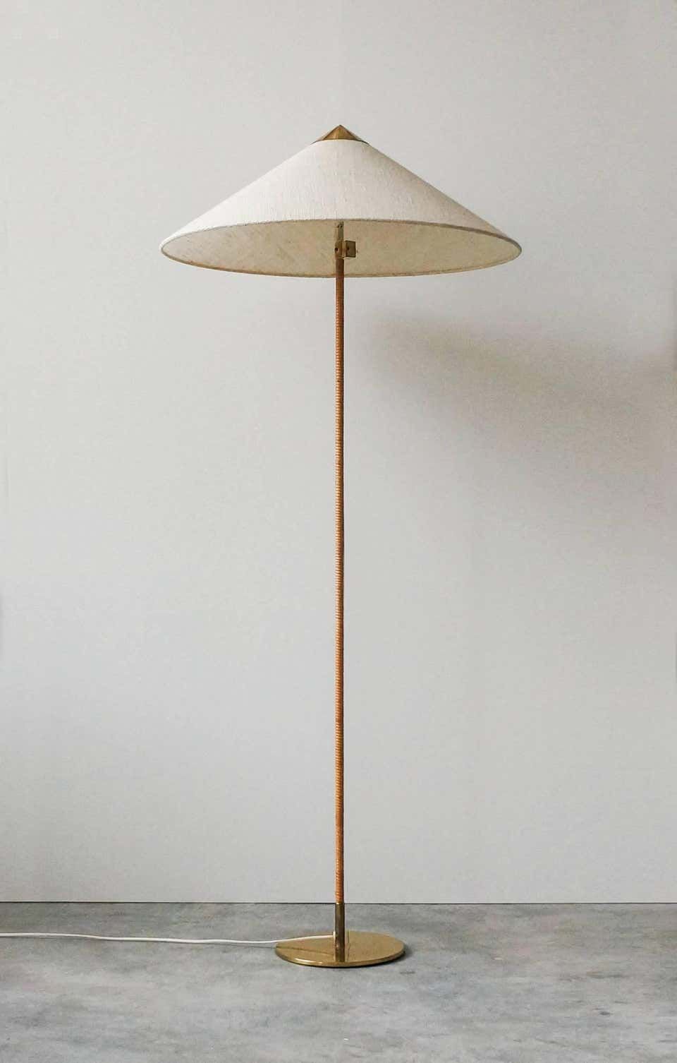 Floor Lamps For A Distinct
Feel