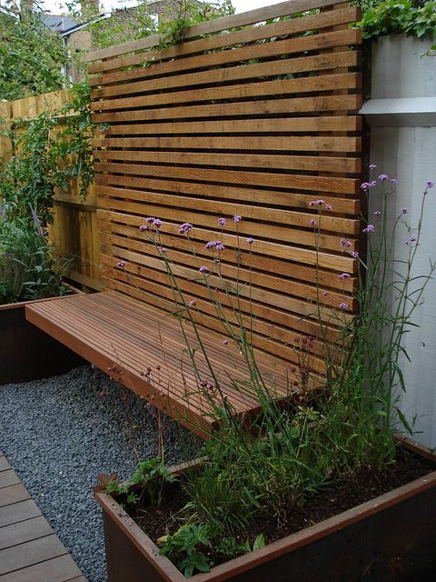 Selecting Garden Fence Panels