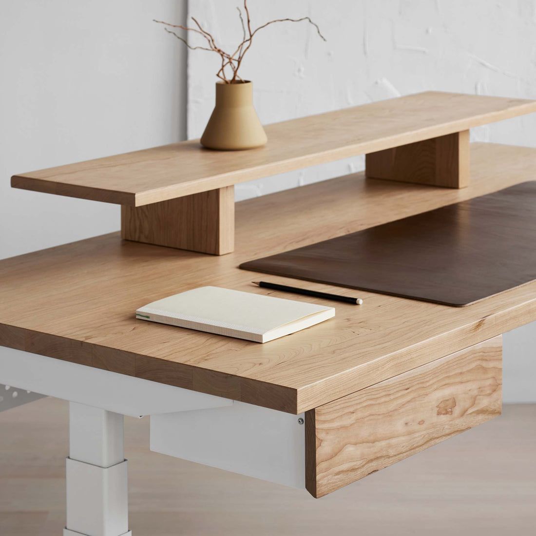 Height Adjustable Desk –
Reflecting Modern Lifestyle at Your Home