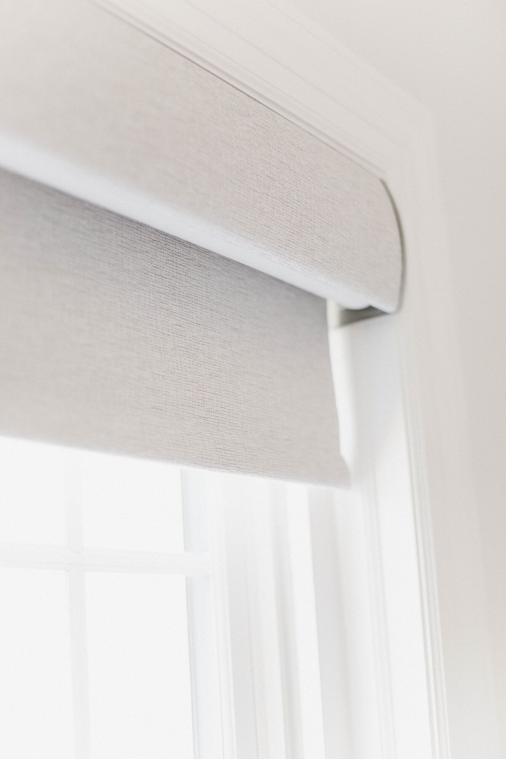 Convenience Meets Style: Exploring
Motorized Window Shade Options