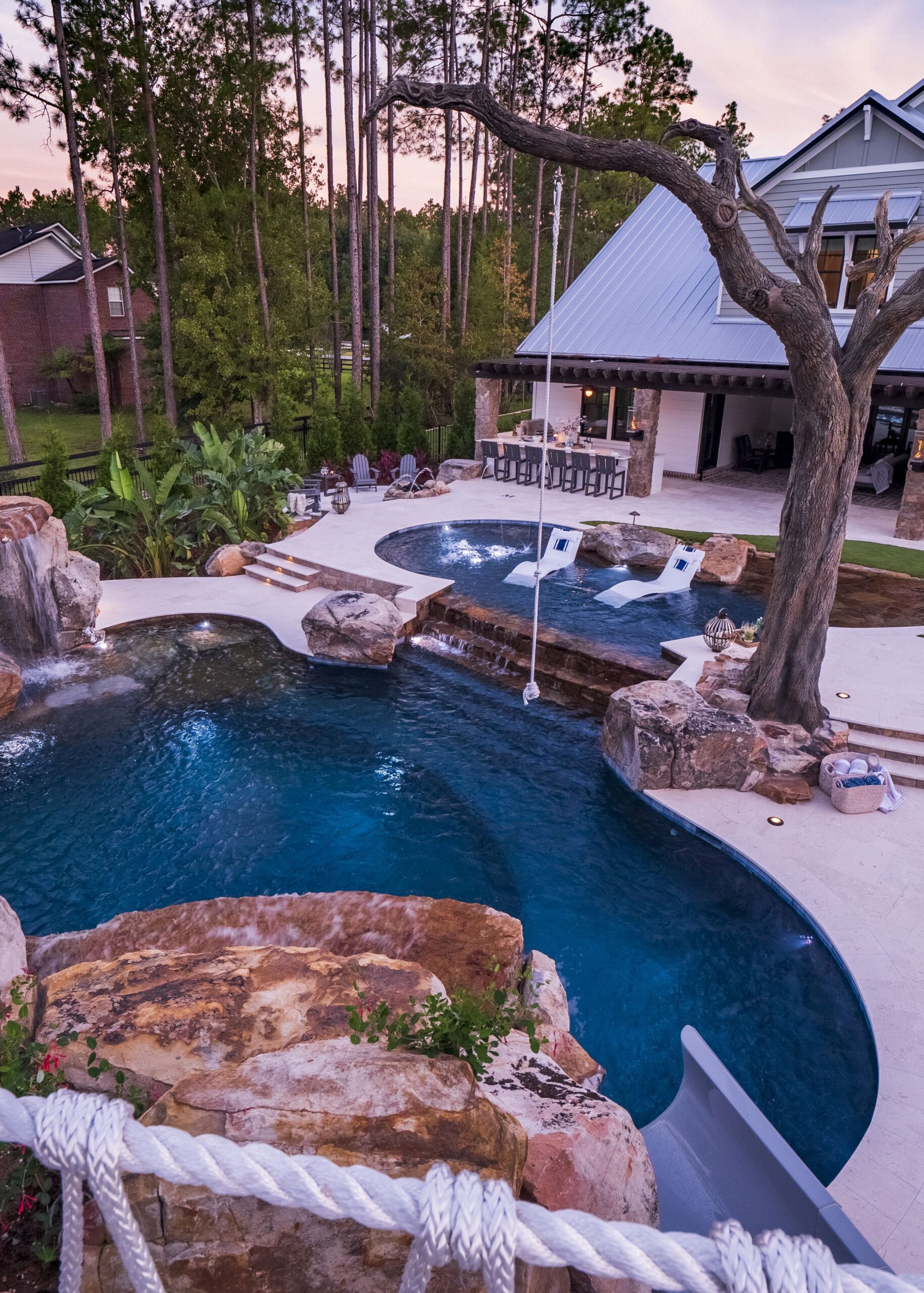 Use Good Pool Designs to
enhance your Backyard