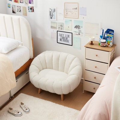 Small Bedroom Chairs for
adults