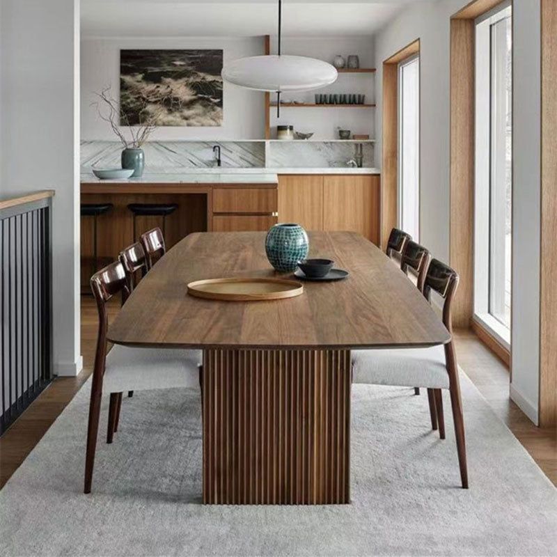 Things to know before buying a
solid wood dining table