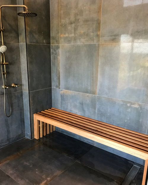 Convenient bathroom bench: advantages and designs