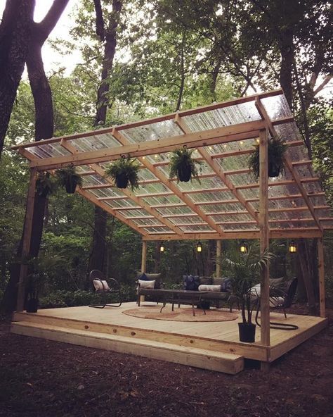 ALL ABOUT THE IMPECCABLE AND
MULTIFACETED Deck Canopy