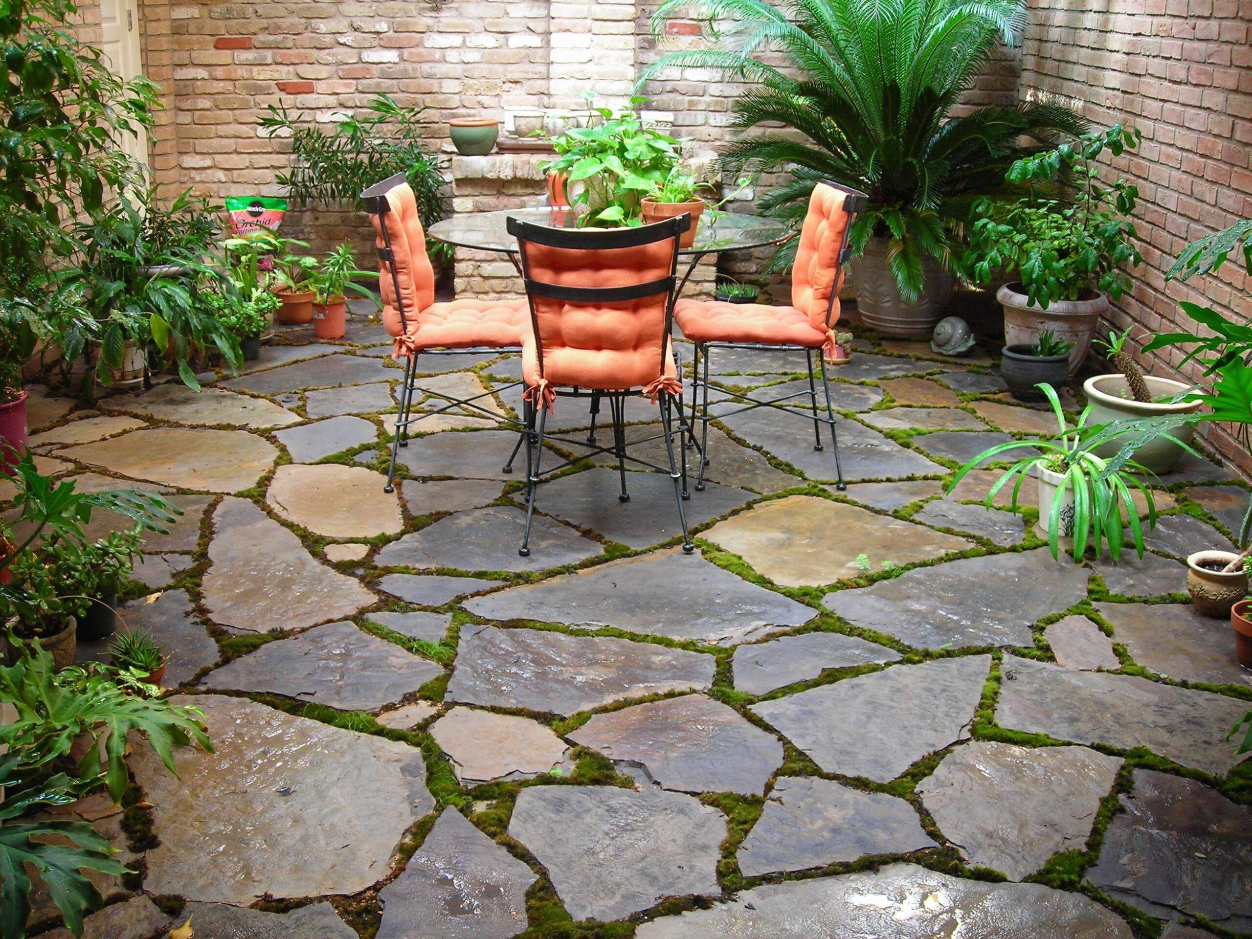 Flagstone Patio for a Natural
Look