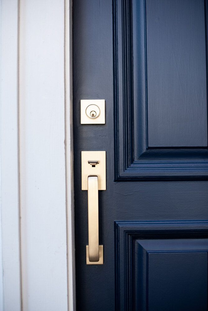 Types of front door handles