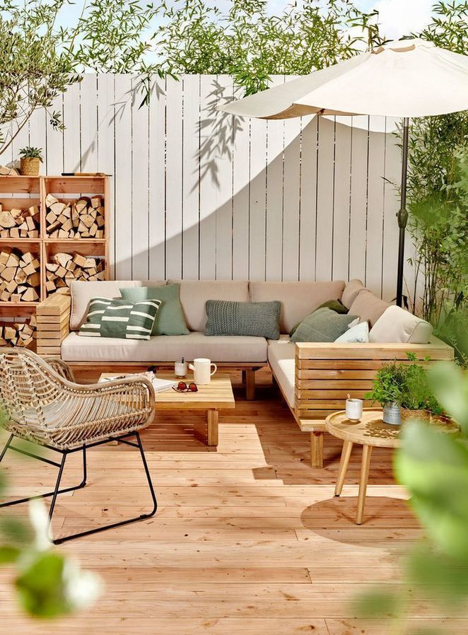 Tips on Choosing the Right
Garden Furniture