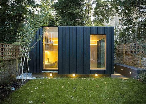 The Enclosed Garden Office
Design