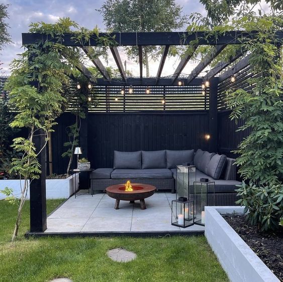 4 Gazebo Designs you can make
a Choice from for your Outdoor Decoration