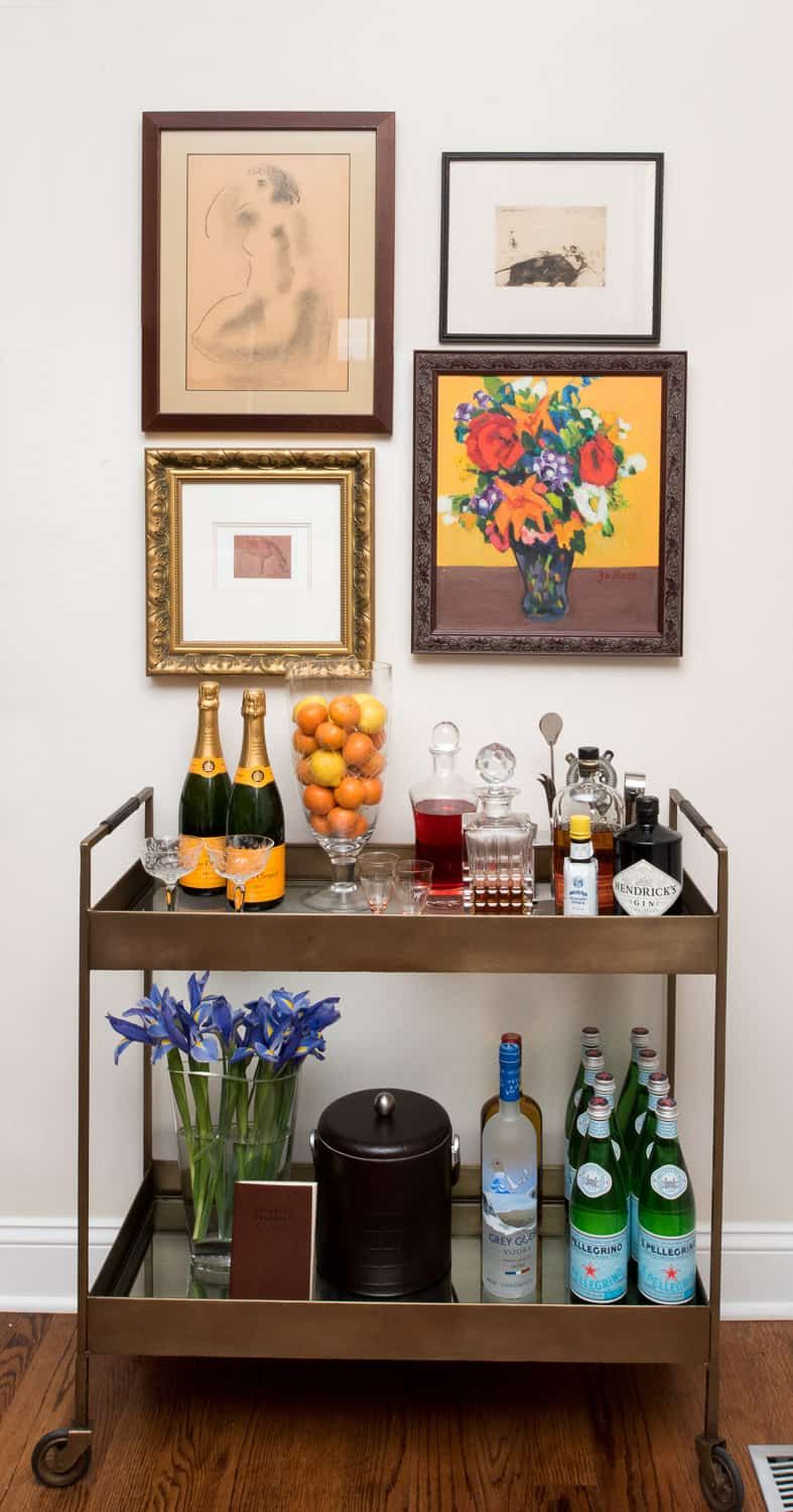 Entertain in Style: Choosing the Right Home Bar Furniture