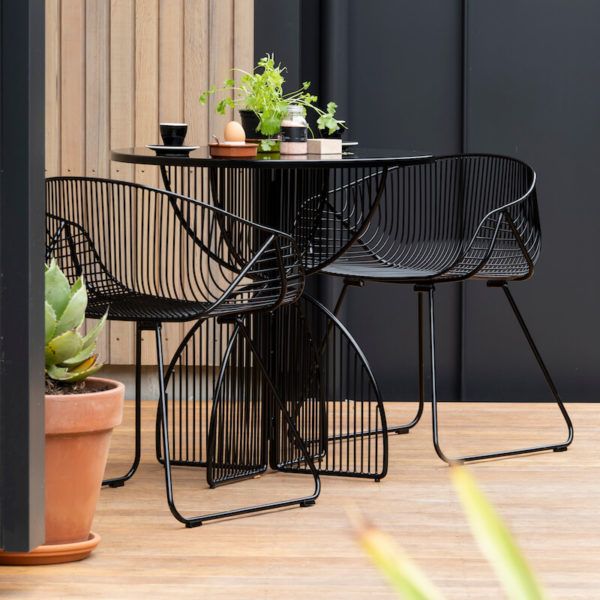 Look Out For Outdoor Table and
Chairs That Are Easy To Clean