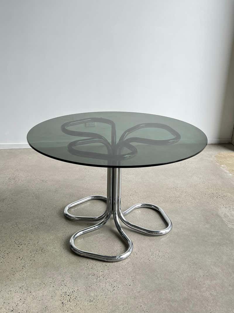 Stunning And Useful Round
Table