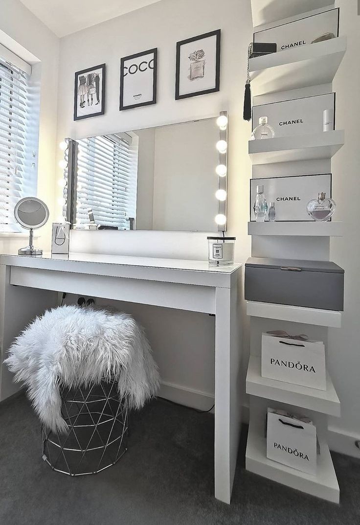 Transform Your Morning Routine: Creating
the Perfect Bedroom Vanity