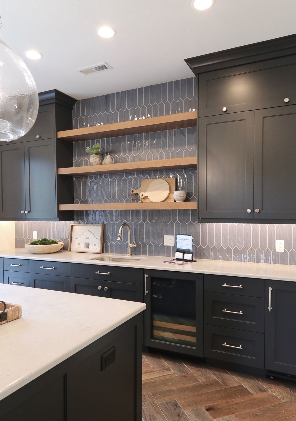 The Attractive Black Kitchen  Cabinets