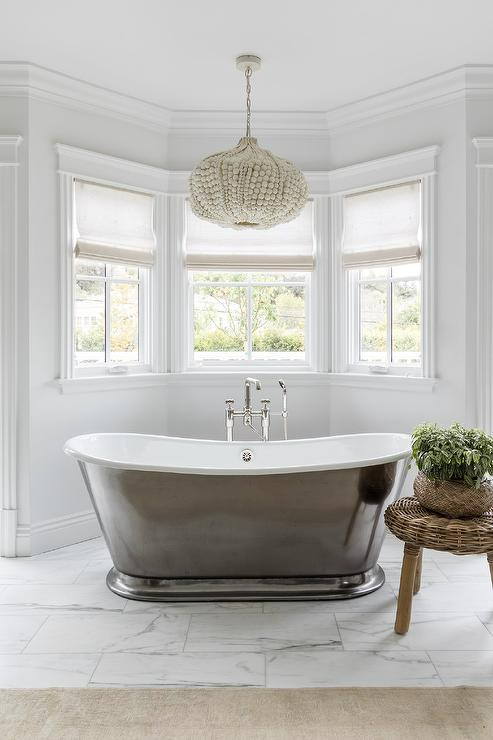 Benefits of classic cast iron bathtub