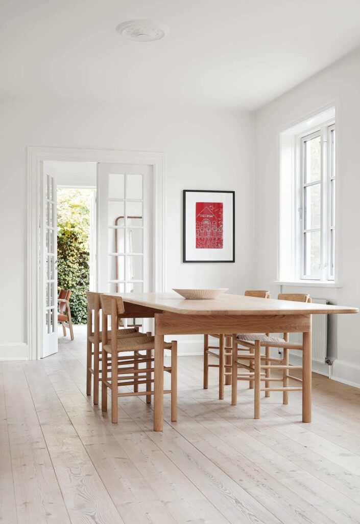 1699726803_oak-dining-chairs.jpg