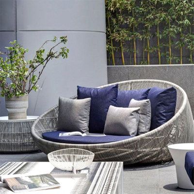 1699727175_outdoor-wicker-sofa.jpg