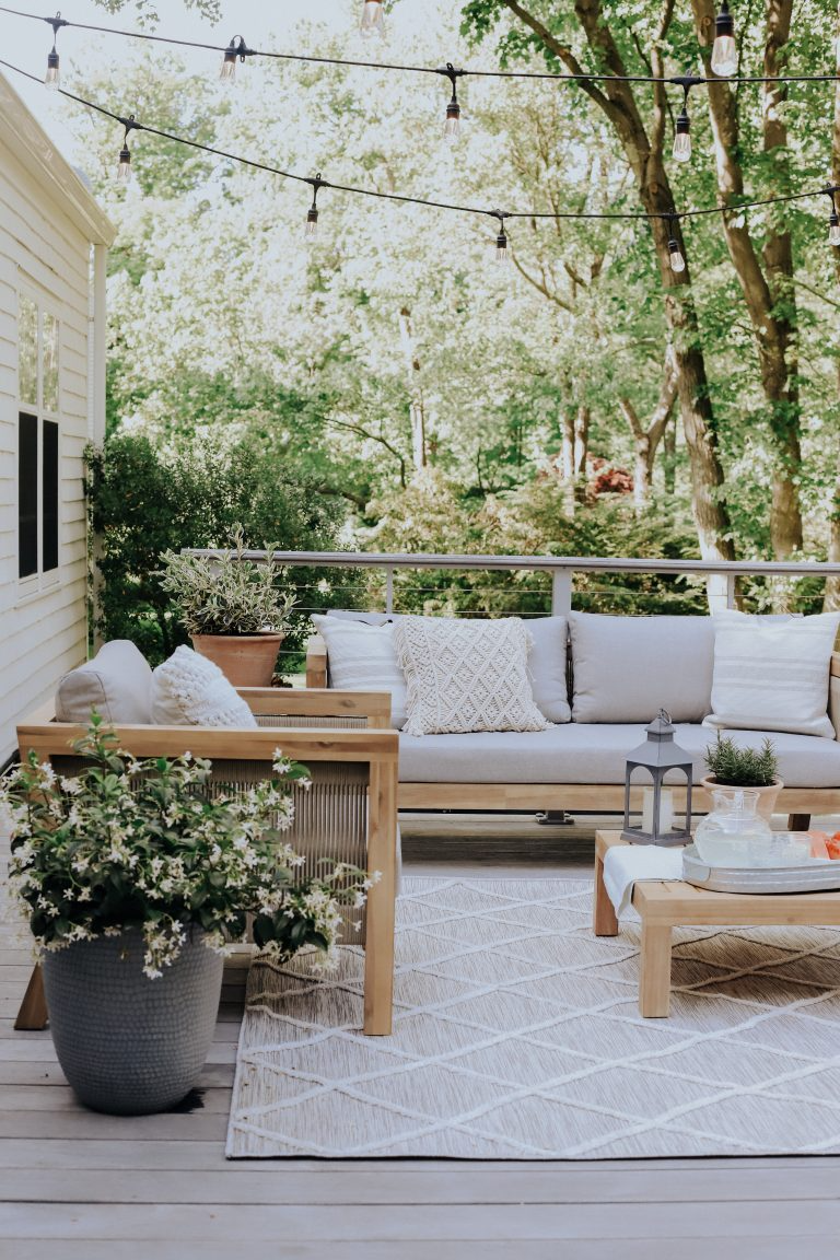 Outdoor Elegance: Furnishing with Patio
Decor