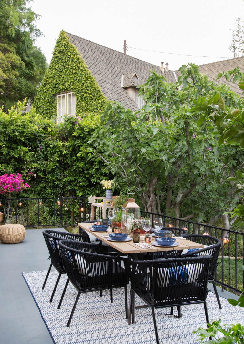 Things You Need To Consider In
Getting Patio Table and Chairs