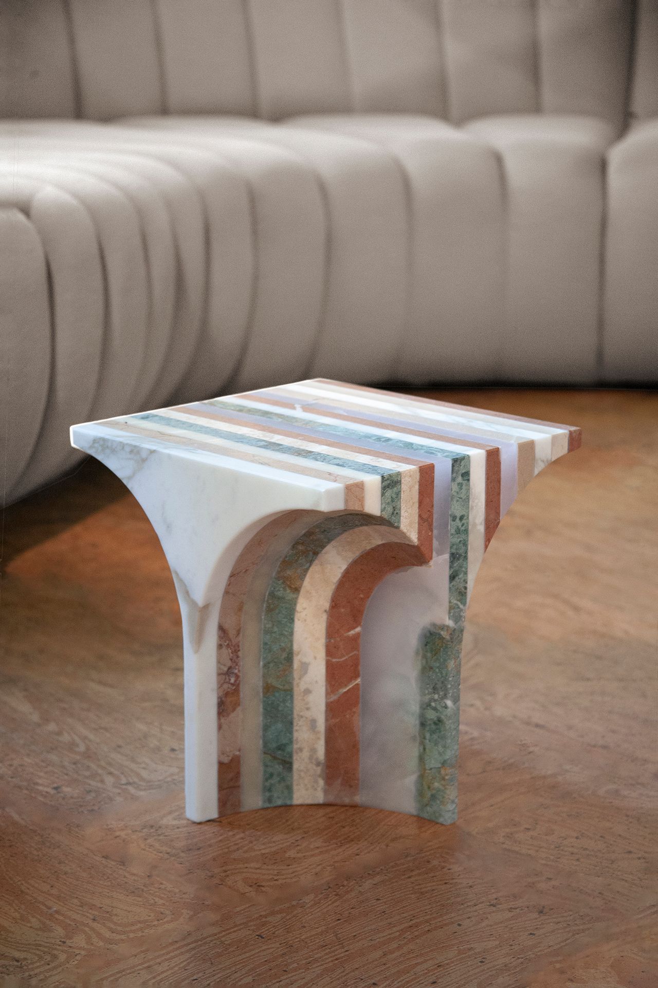 Brief Overview About The
Pedestal Table