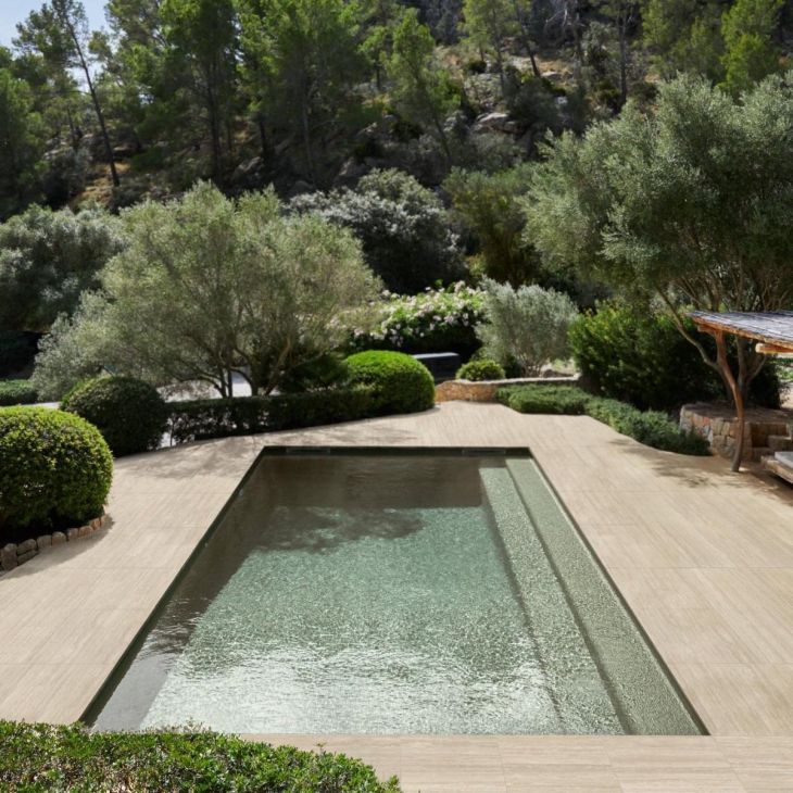 Pool Landscaping Is the
Natural Way of Your Refreshment