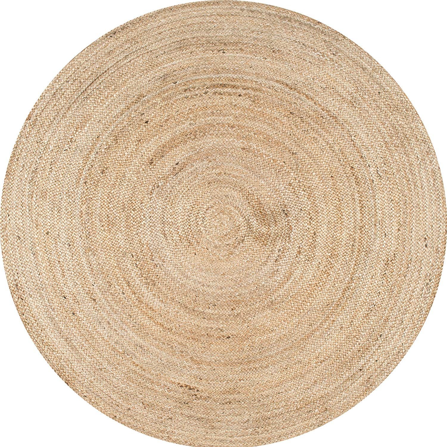 Using the round jute rug for
better looking living rooms