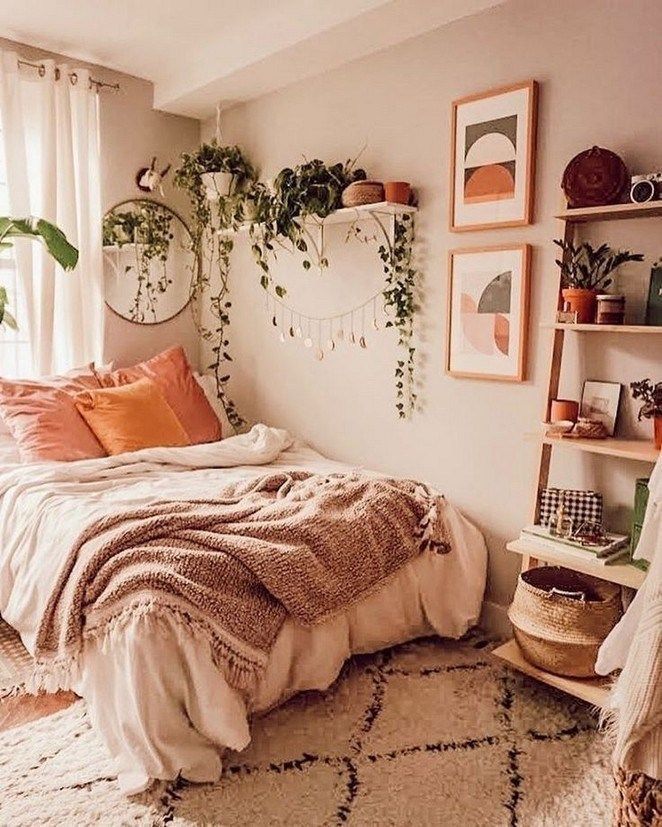 A brief summary of small
bedroom decorating ideas