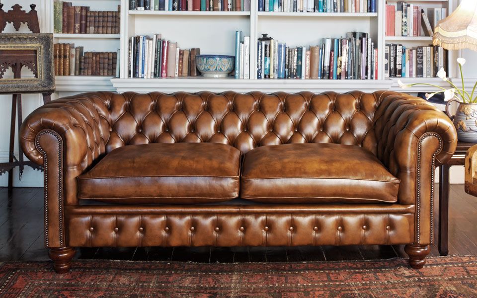 Sofa Chesterfield: Beautiful
and Amazing