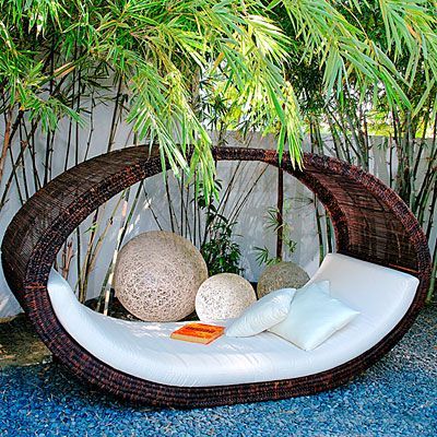 Outdoor Comfort: Relaxing on Wicker
Garden Furniture and Wicker Furniture