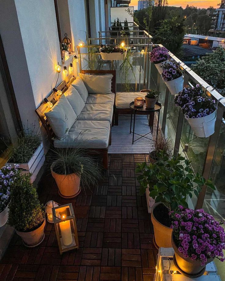 How You Can Arrange Your
Balcony Furniture in a Fantastic Manner