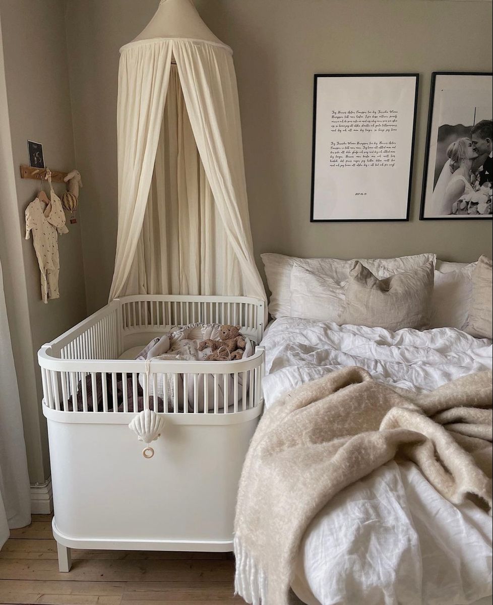 Keeping Your Baby Close to You
in a Comfy Bedside crib