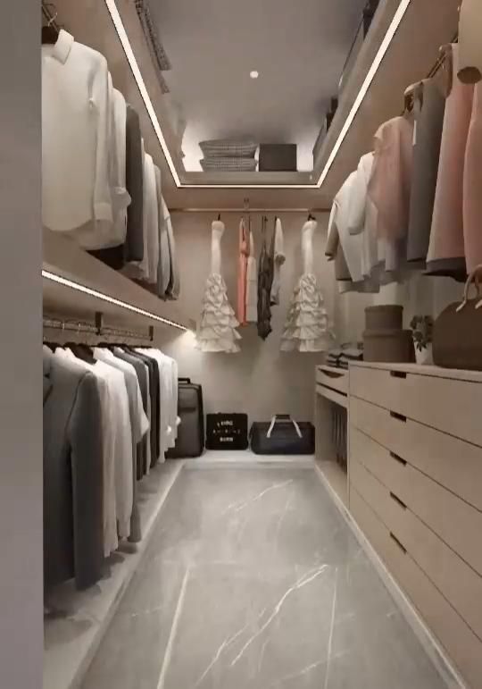 Install The Custom Closet To
Enhance The Great Look