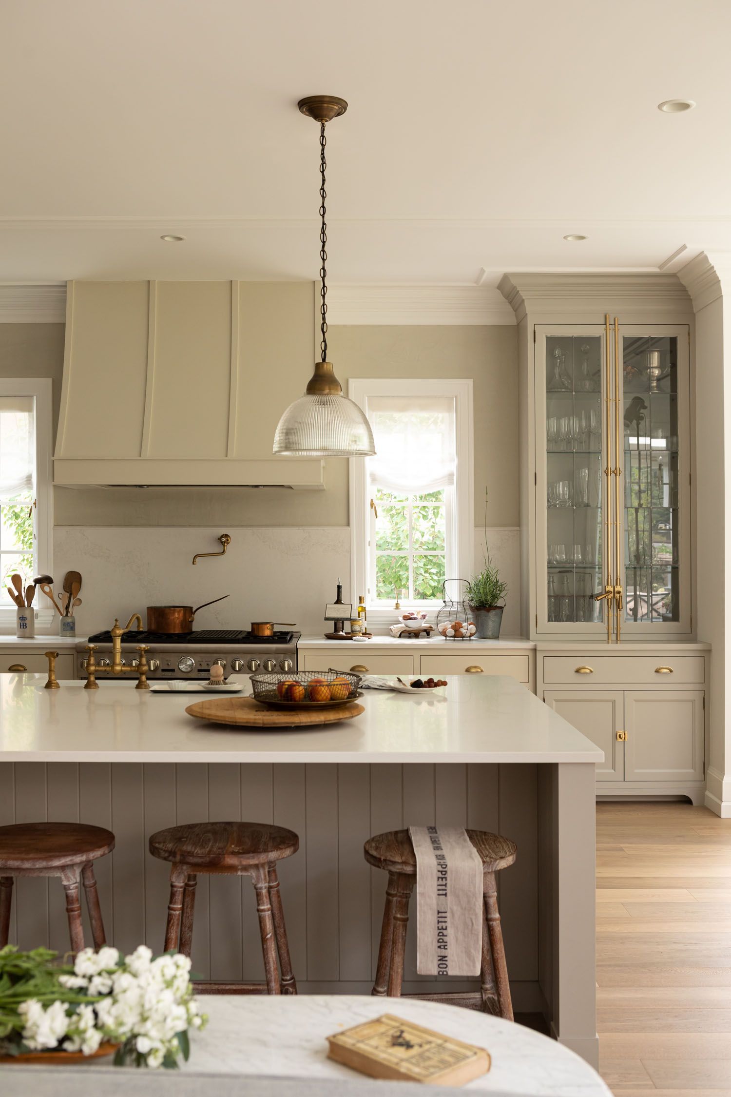 Lovely French country kitchen design