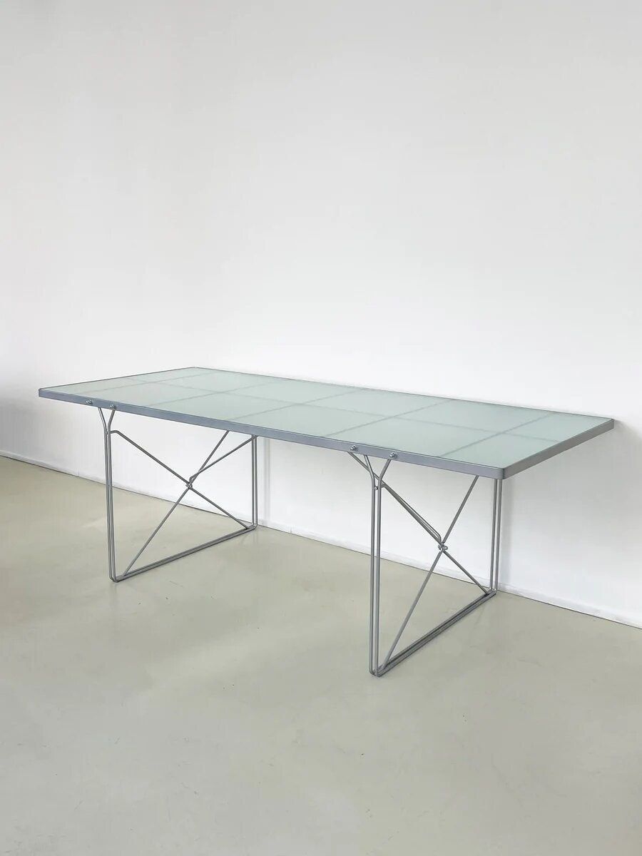 A great replacement for a traditional wooden table: glass top dining table