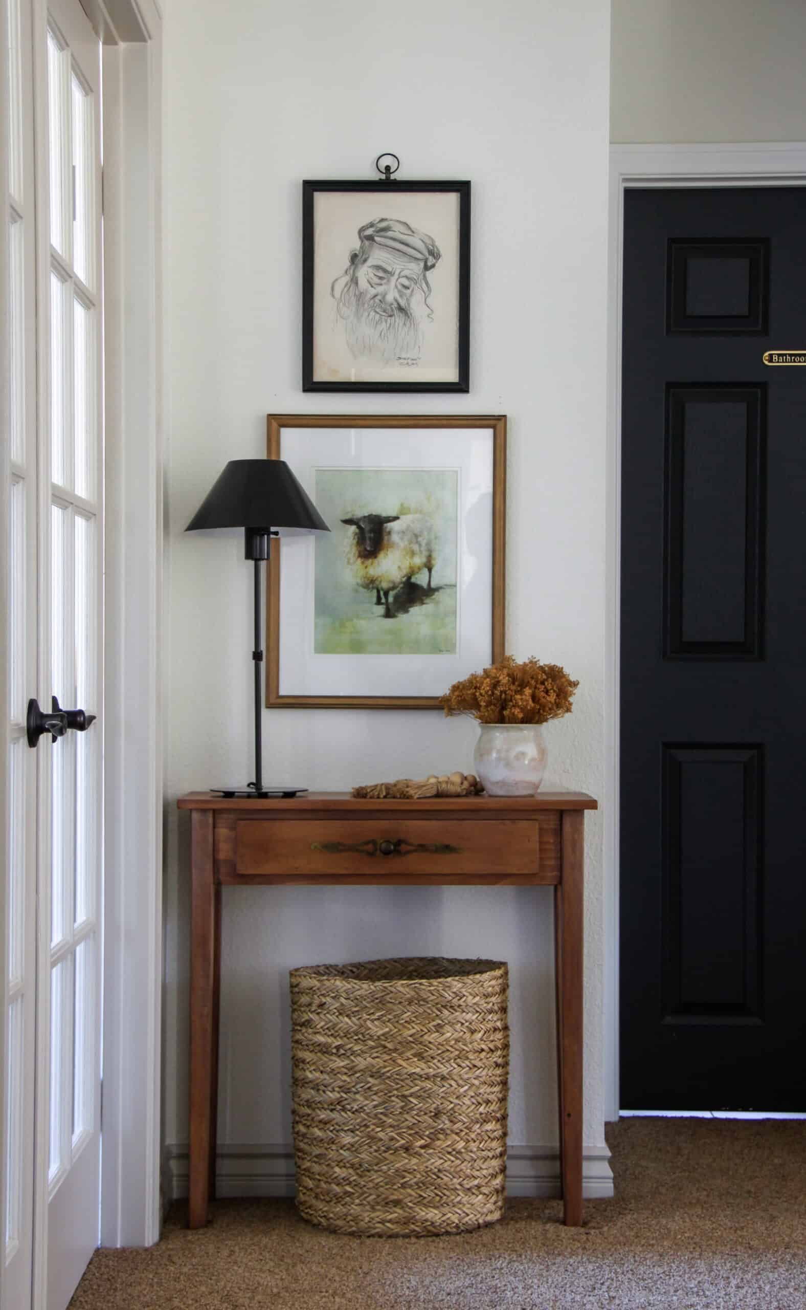 Welcoming Spaces: Decorating with Hallway
Tables