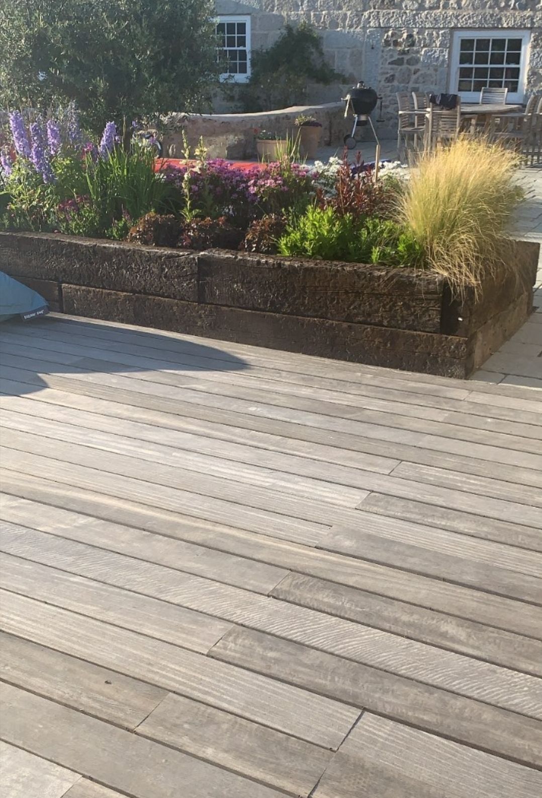 Why you should opt for
Hardwood Decking