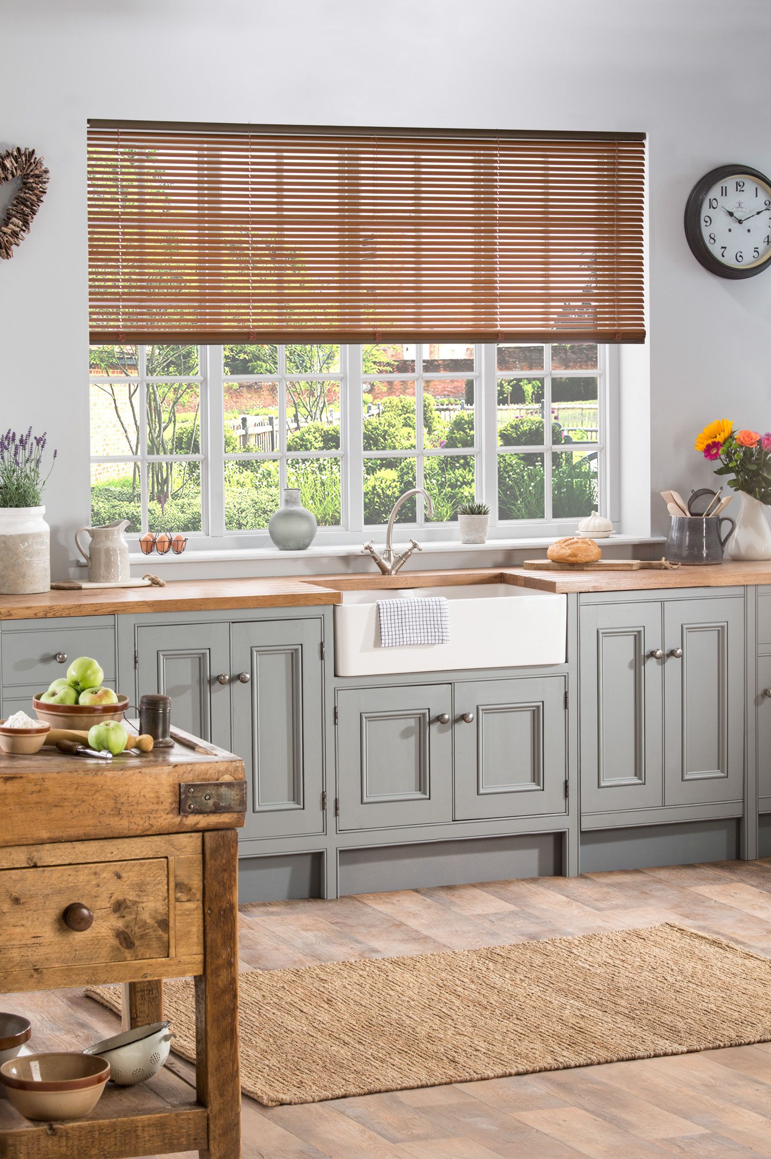 Keep Heat and Light at Bay
with Stylish Kitchen Blinds