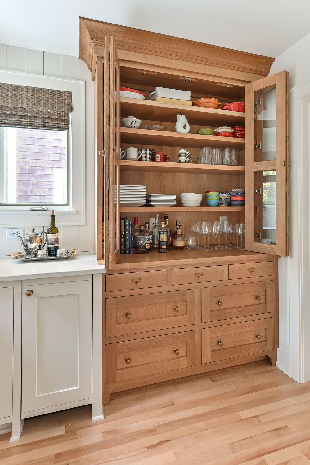 Classic Elegance: Enhancing Spaces with Kitchen Hutches